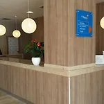 فندق Adaria