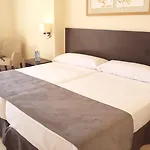 Adaria مْبيرا