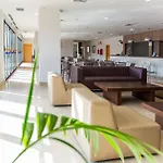 فندق Adaria مْبيرا