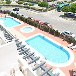 Adaria 4* مْبيرا