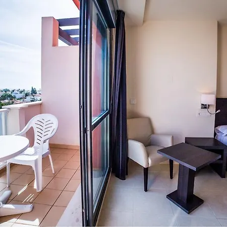 Hotel Adaria 4*
